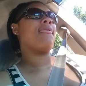 Meet your Posher, Kendra